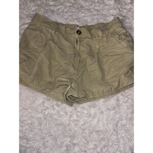 Aerie women's sz. L khaki/light olive soft back pocket shorts. Comfortable